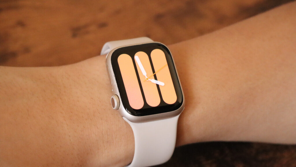 Apple Watch（文字盤１２・腕につけて）